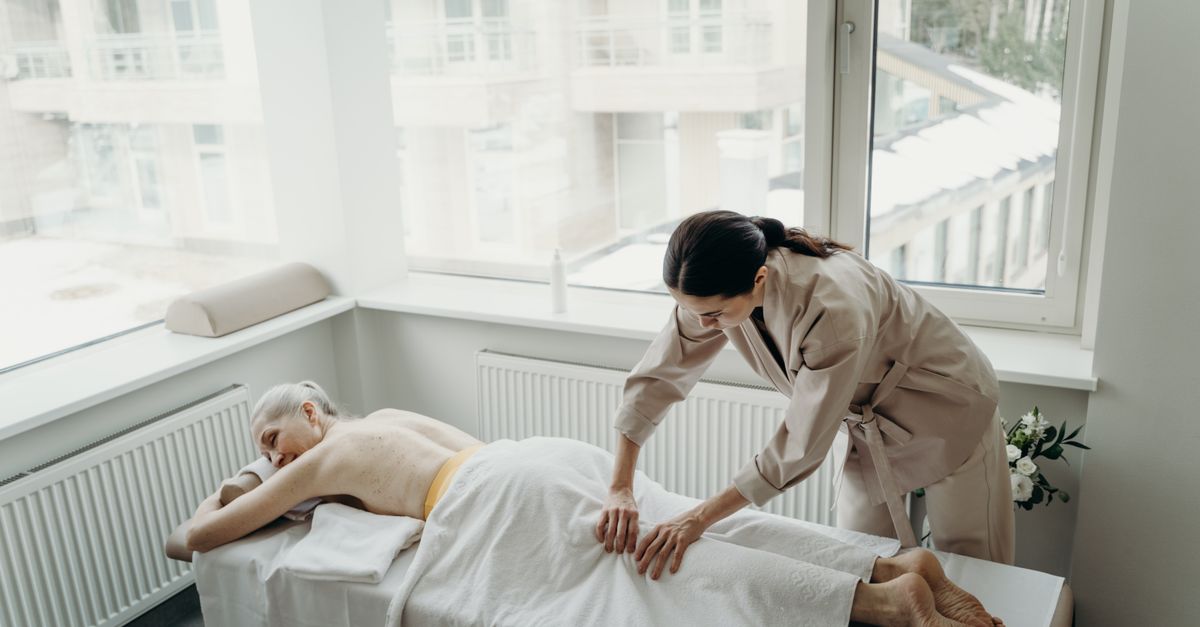 Ingredients to Look for in Sensitive Skin Treatments